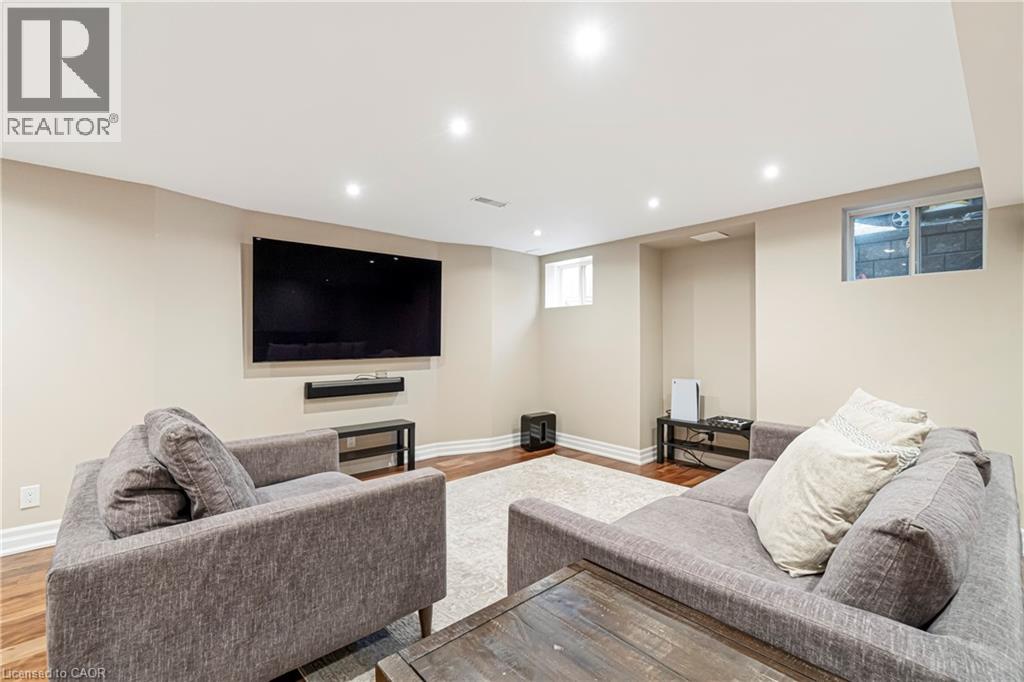355 WISTERIA Way - 34