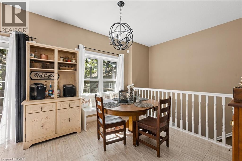 61 MEMORIAL Avenue - 21