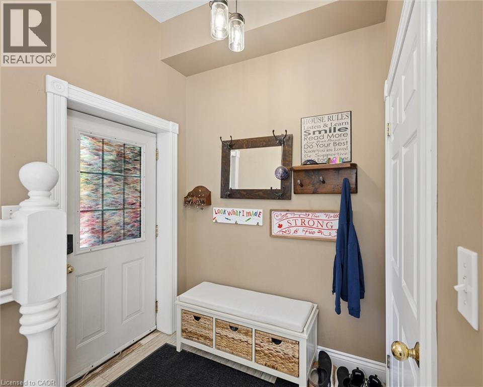 61 MEMORIAL Avenue - 25