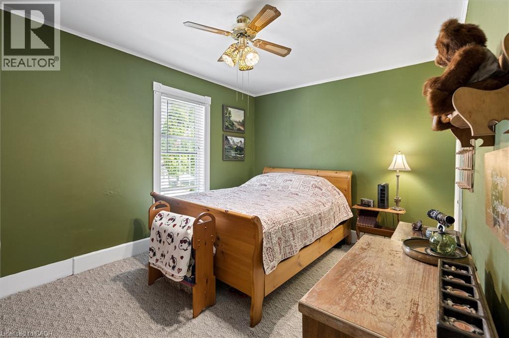 61 MEMORIAL Avenue - 30