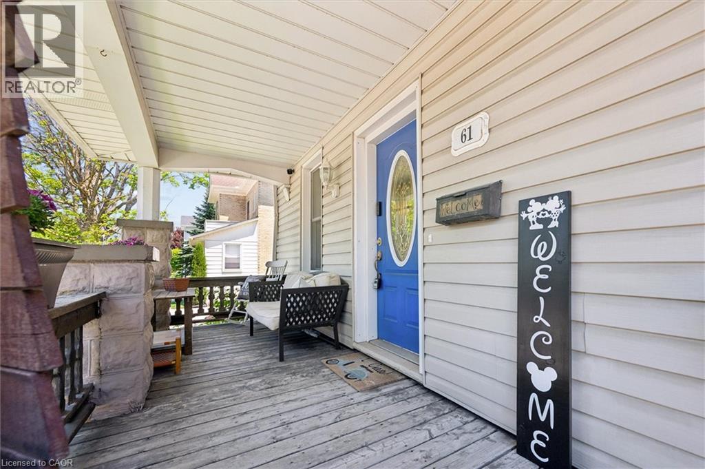 61 MEMORIAL Avenue - 4