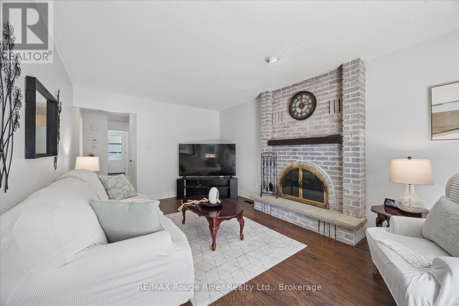 786 GREENBRIAR DRIVE - 12