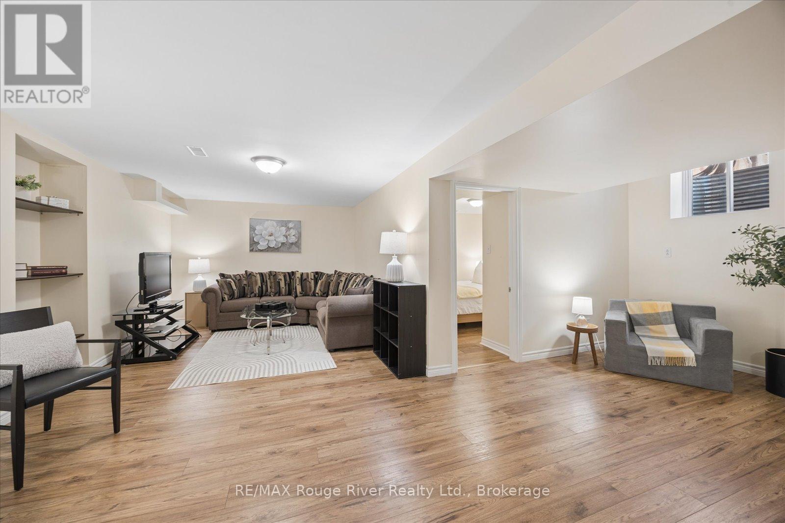 786 GREENBRIAR DRIVE - 21