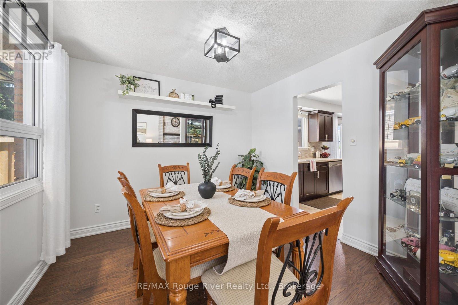 786 GREENBRIAR DRIVE - 9