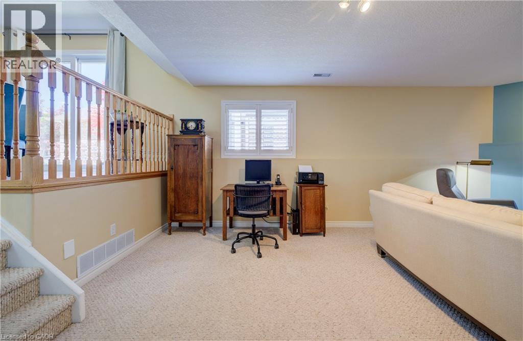 27 BITTERNUT Place - 27