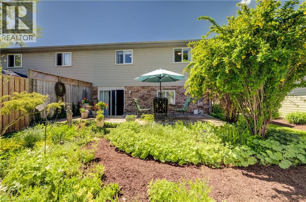 27 BITTERNUT Place - 36