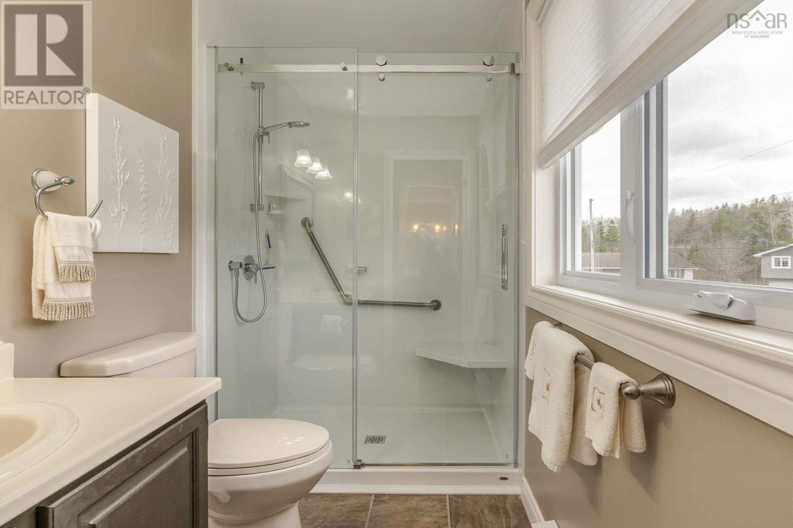 10 Abbey Dale Court - 34