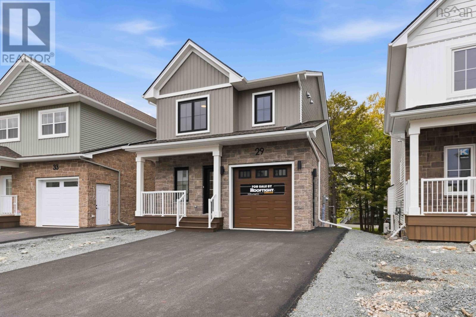 PC-42 29 Pearlgarden Close - 31
