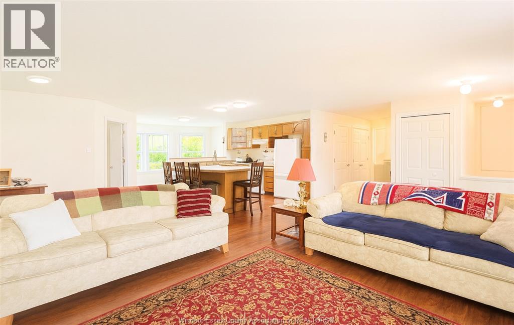 761 East West ROAD - 12