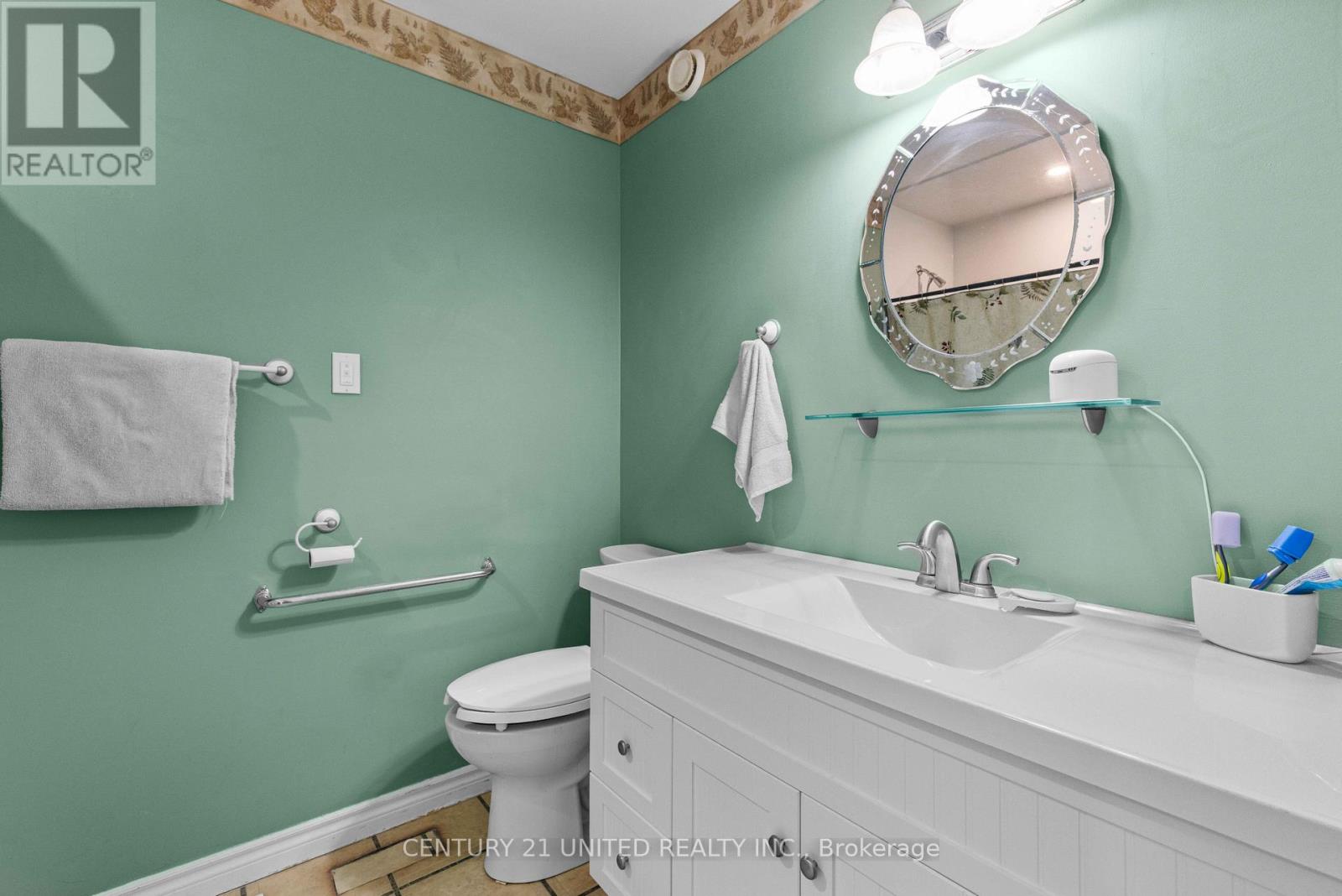 209 LONSBERRY LANE - 21