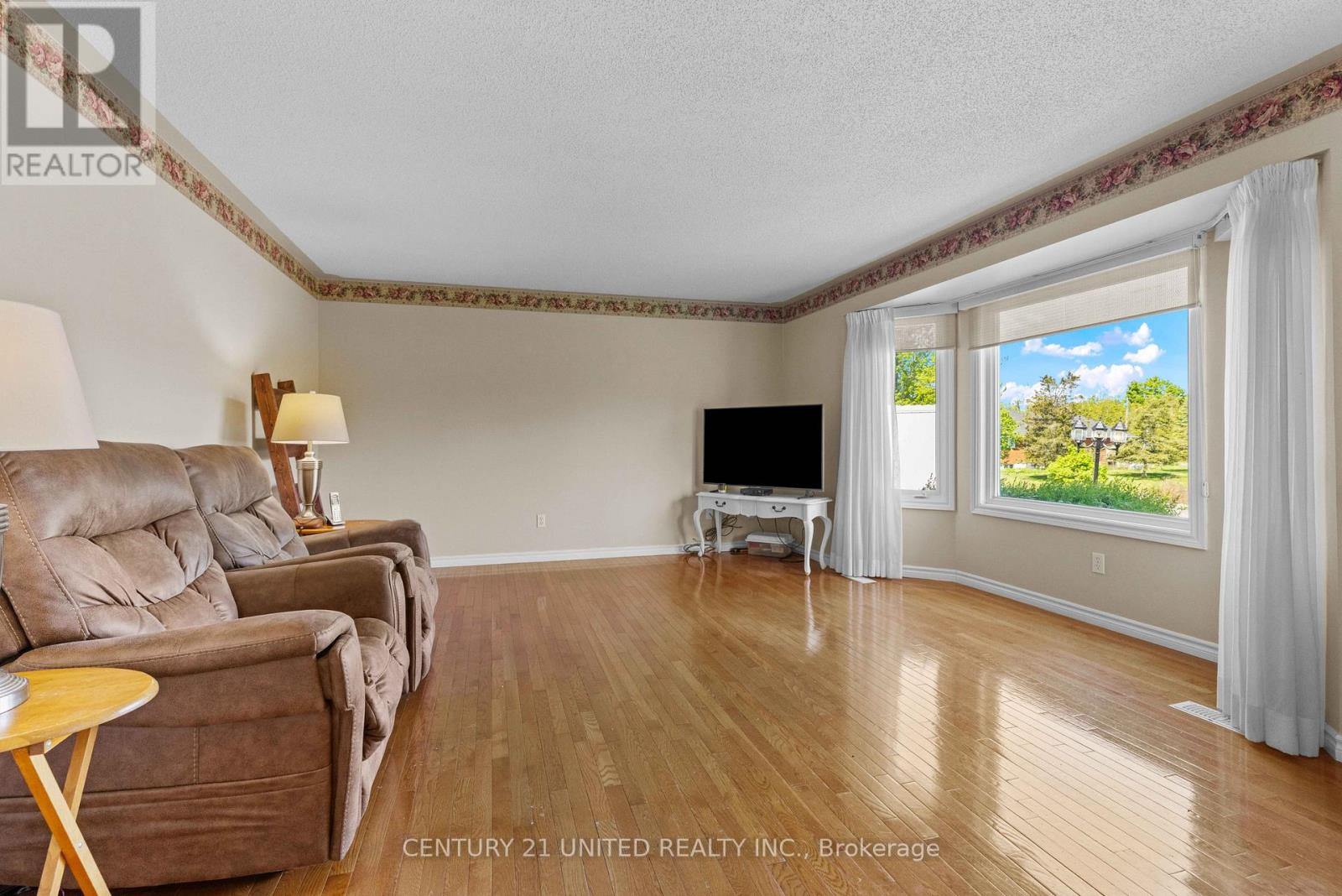 209 LONSBERRY LANE - 6