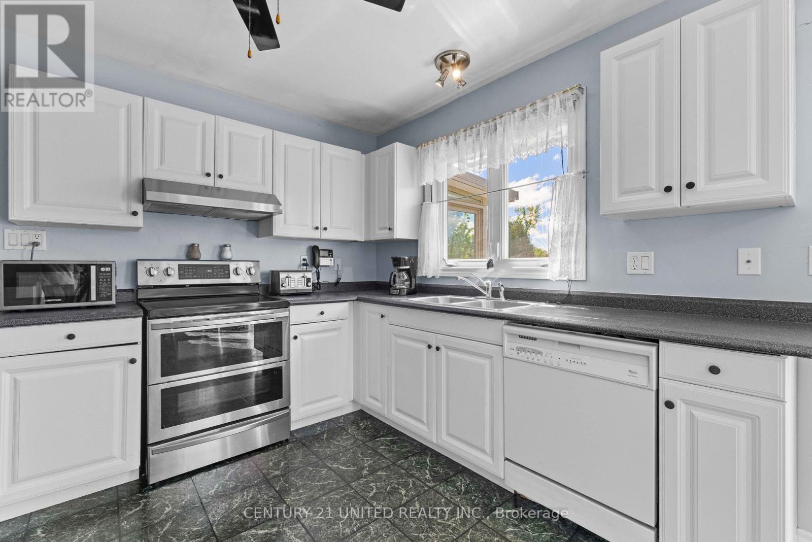 209 LONSBERRY LANE - 9