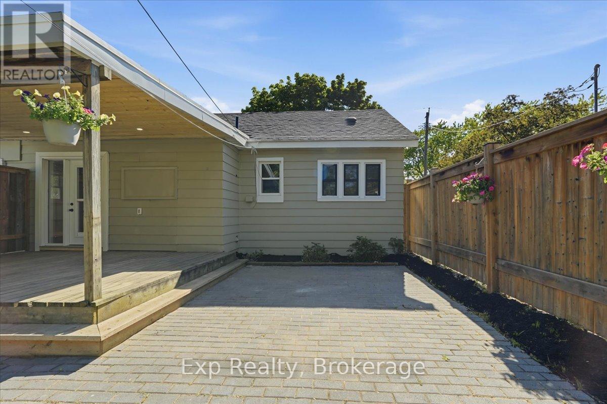 110 HASTINGS DRIVE - 28