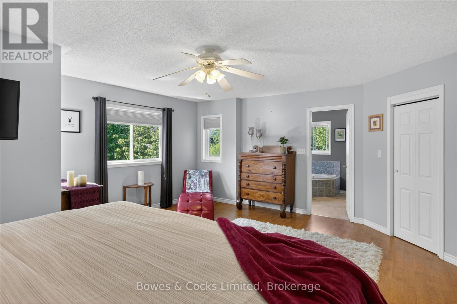 27 CARSON COURT - 26