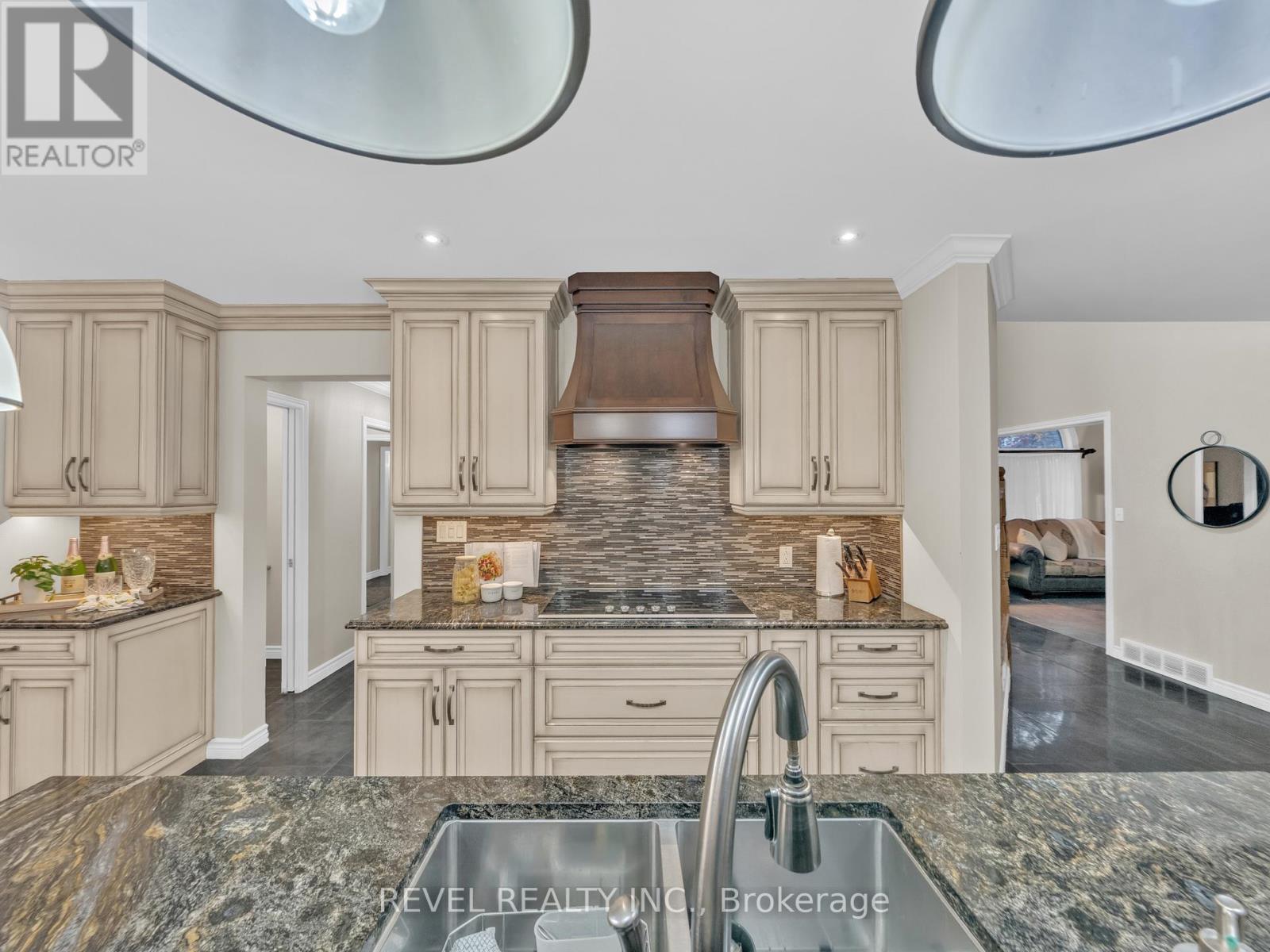11 CRAMAR CRESCENT - 13