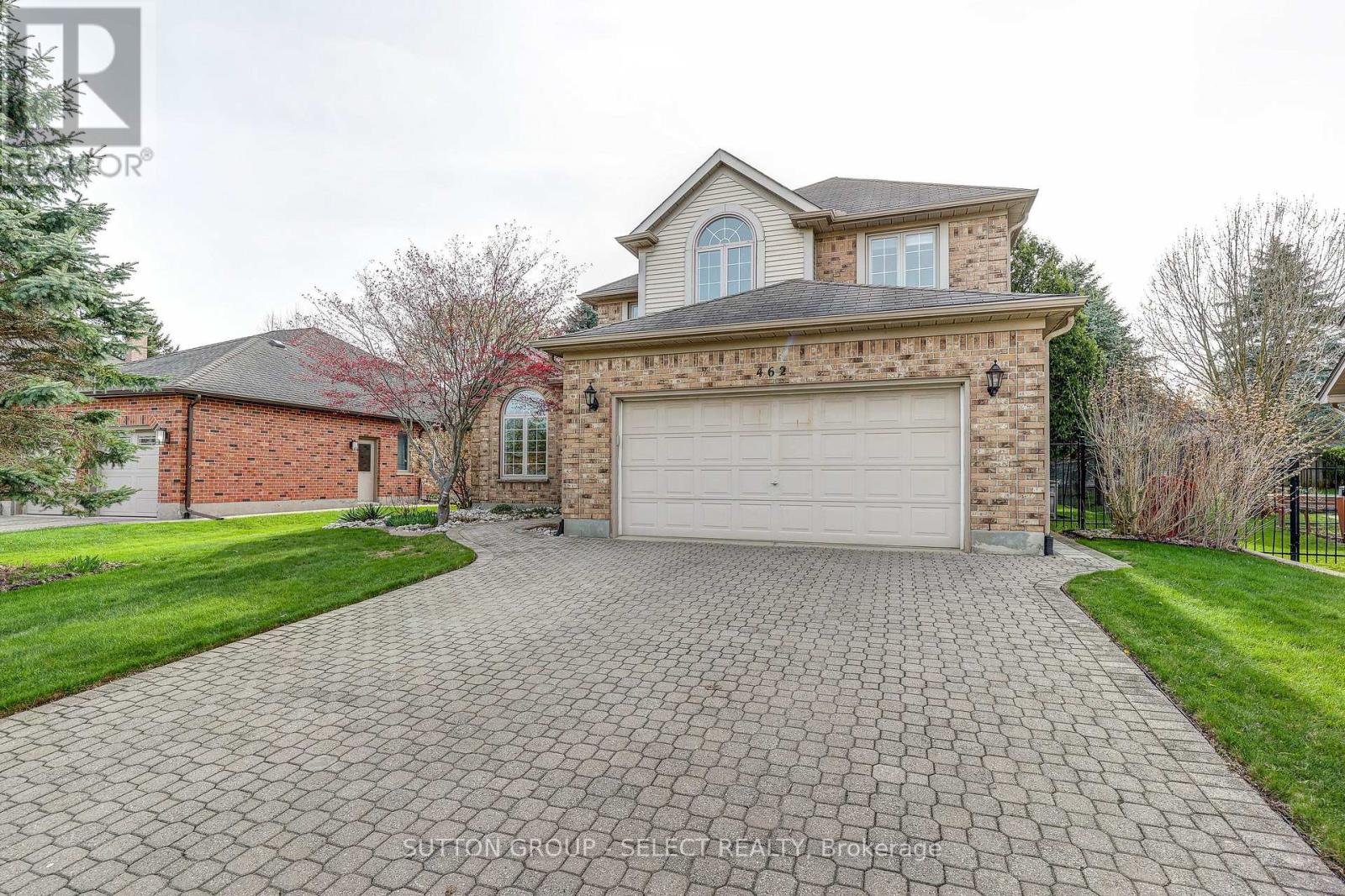 462 AMBLESIDE DRIVE - Image 2