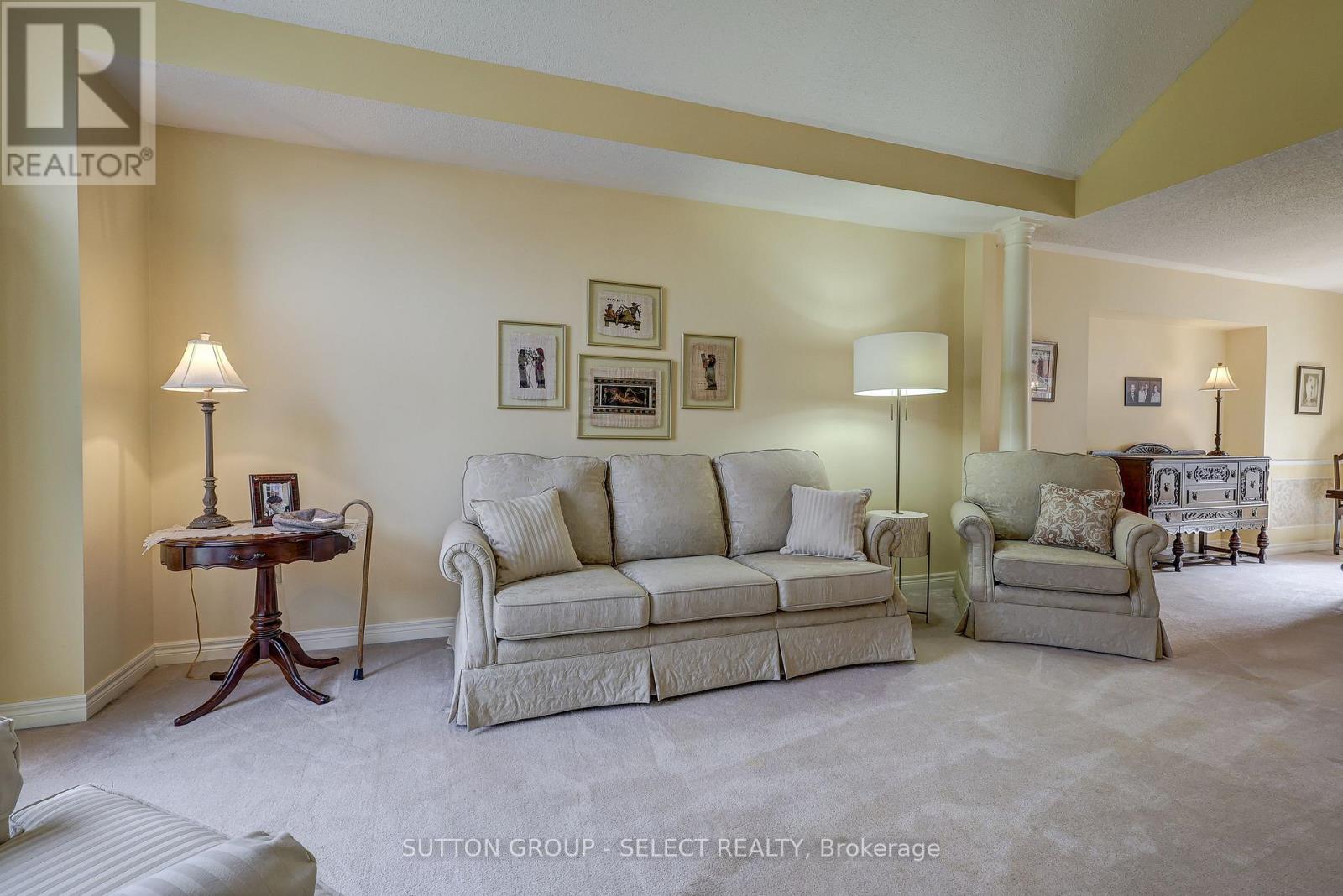 462 AMBLESIDE DRIVE - 6