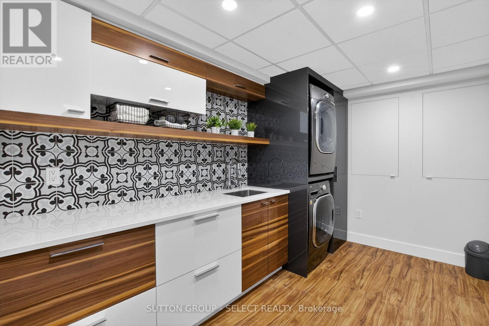 972 GUILDWOOD BOULEVARD - 17