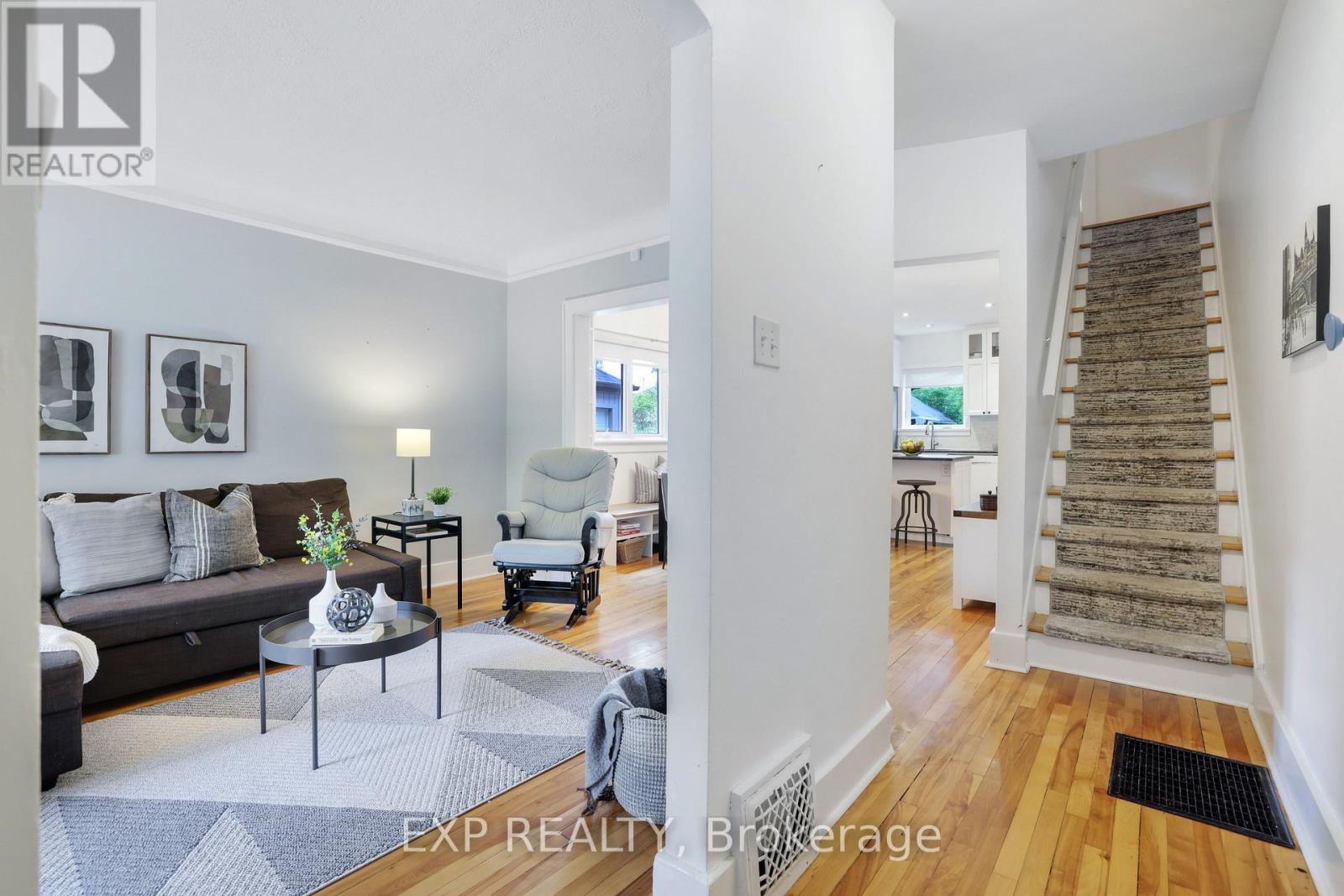 122 BYRON AVENUE - 7