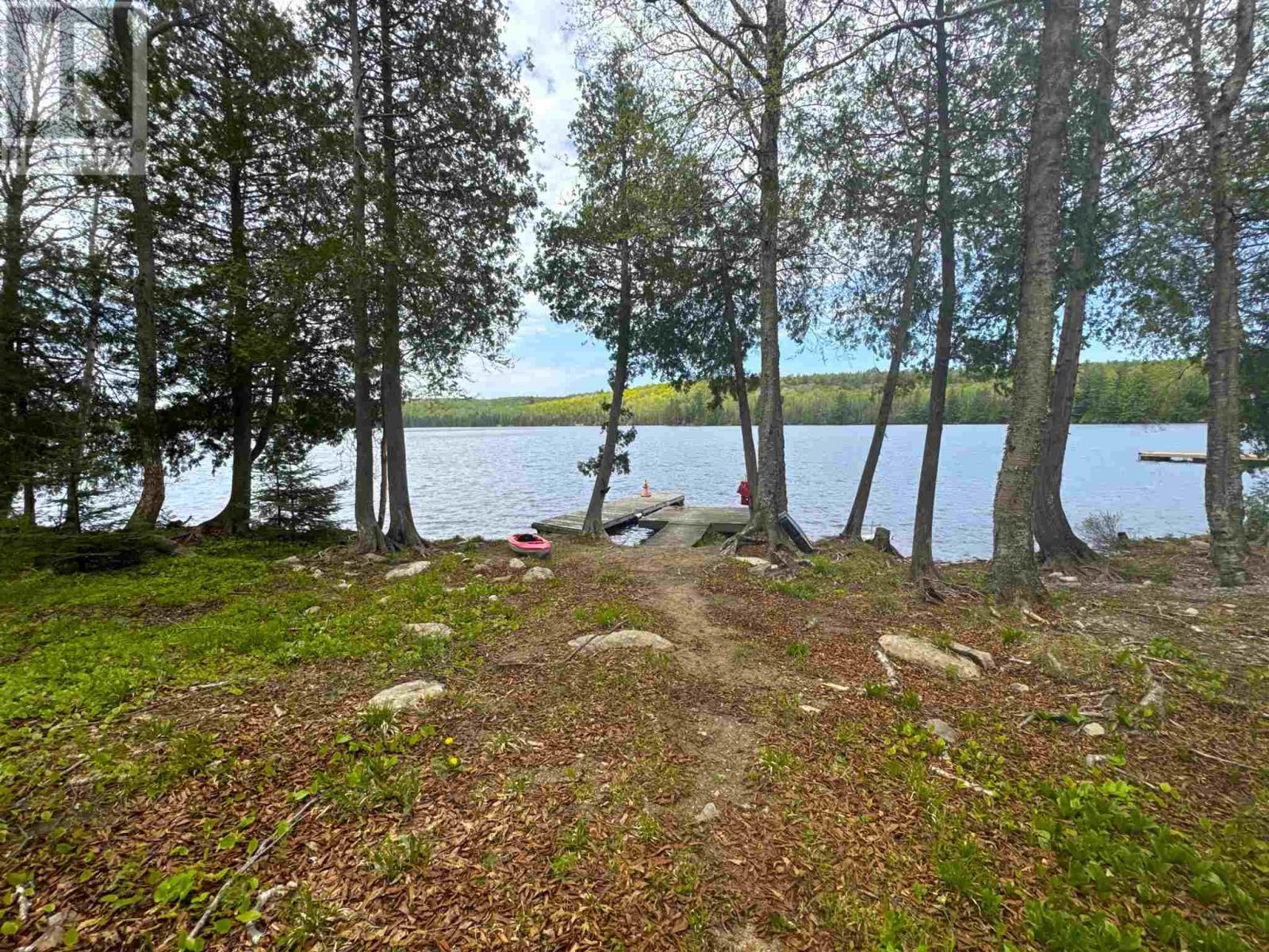 884 Dunlop Shores RD - 26