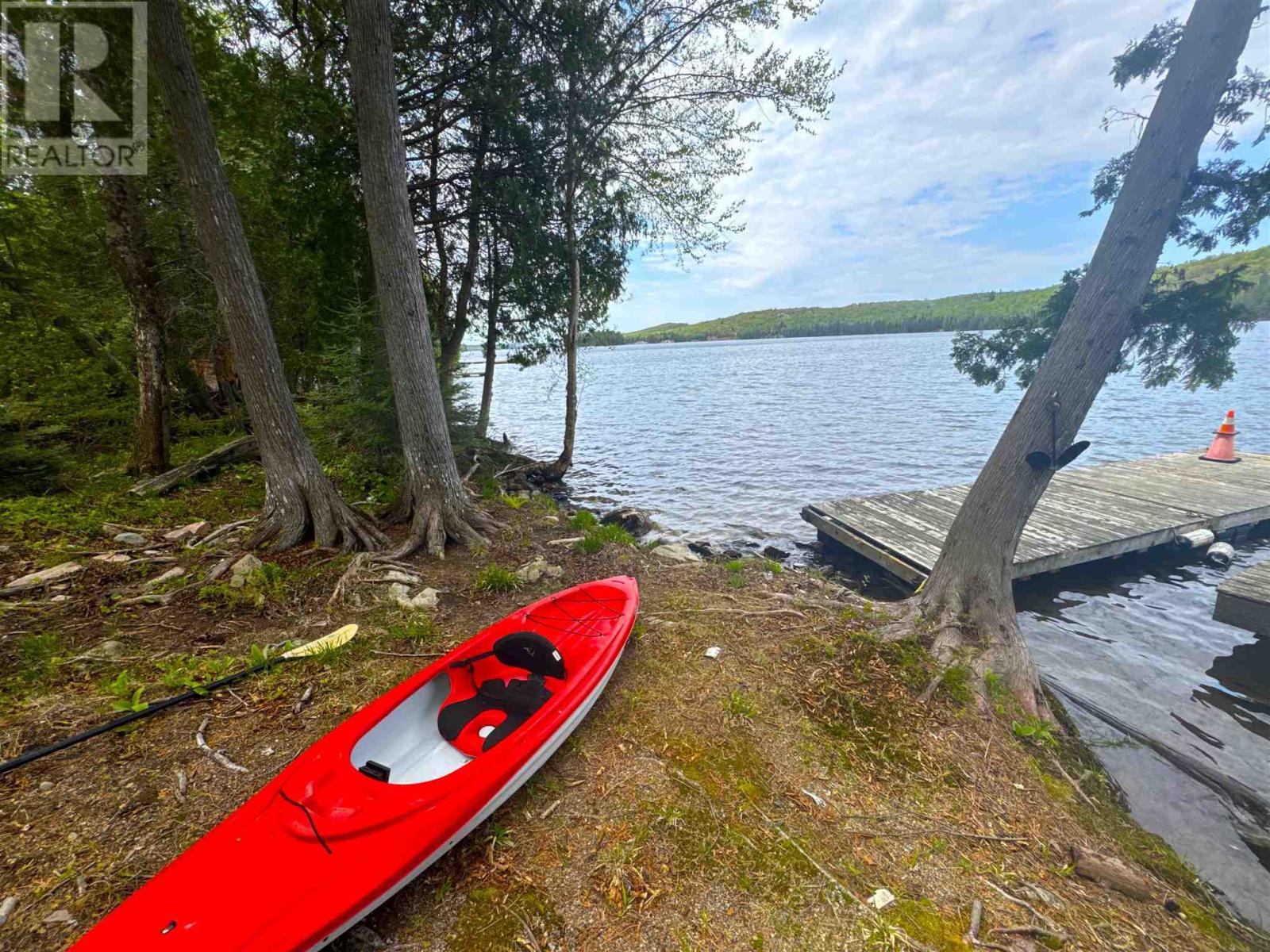 884 Dunlop Shores RD - 28