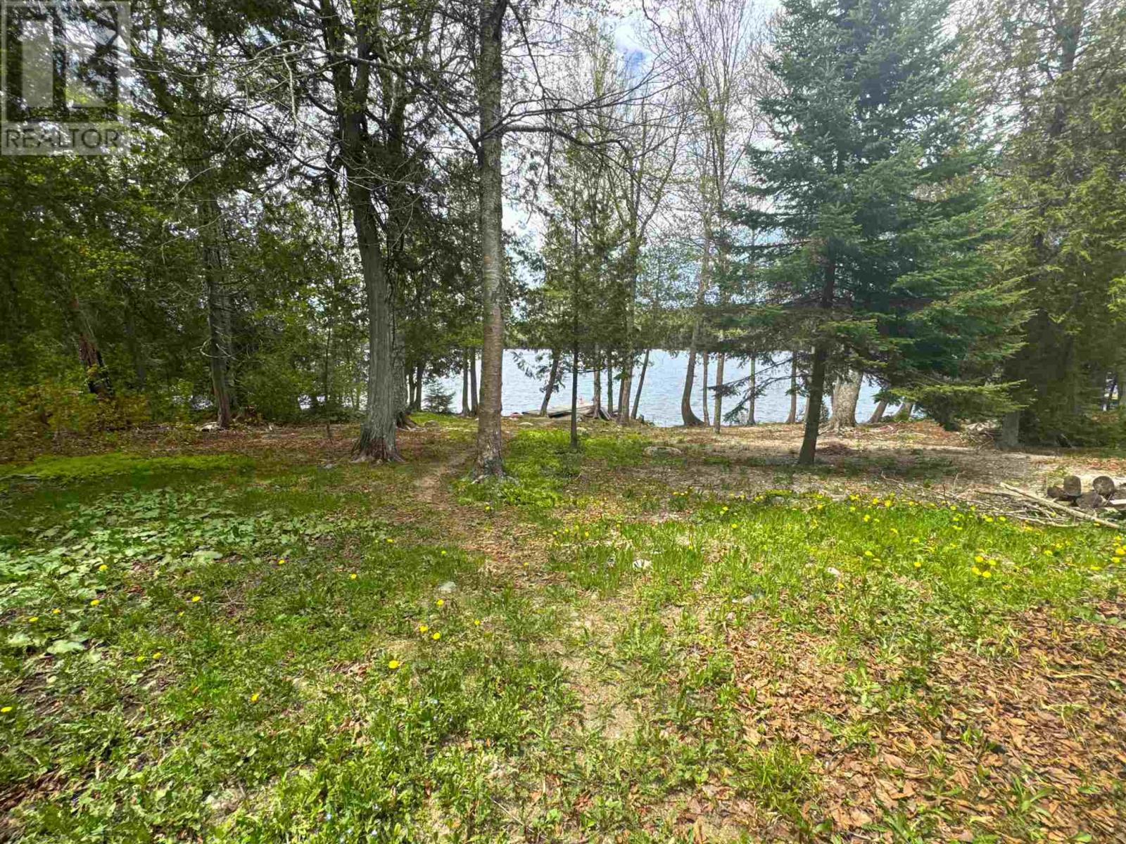 884 Dunlop Shores RD - 25