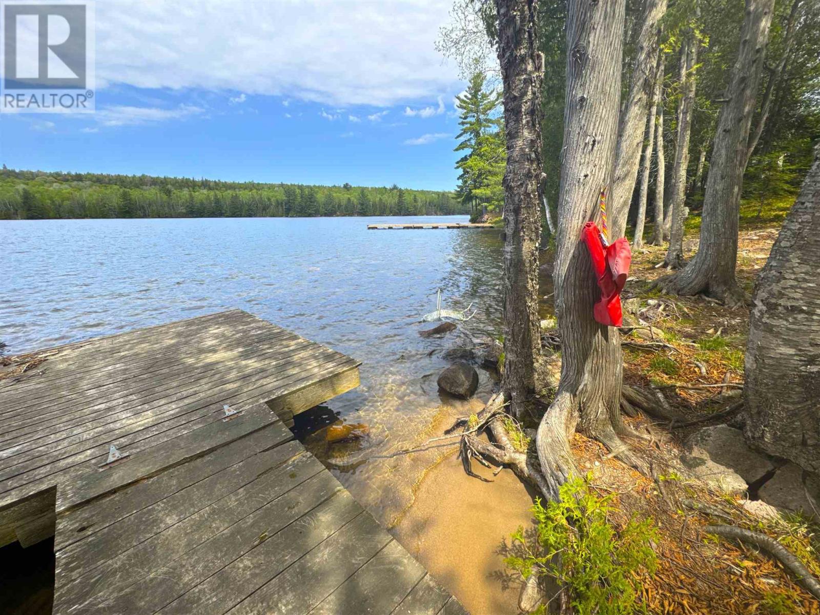 884 Dunlop Shores RD - 29
