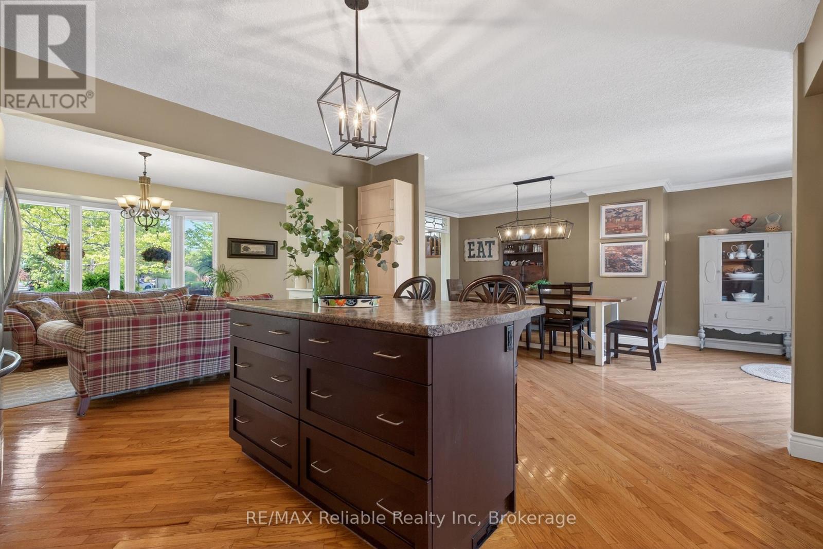 248 BRITANNIA ROAD W - 12