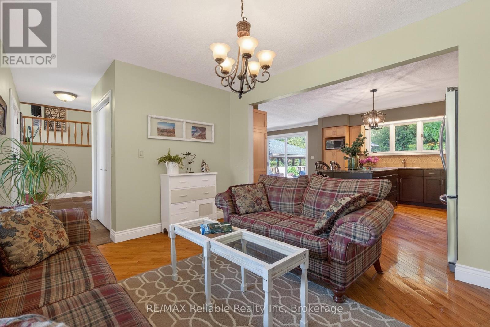 248 BRITANNIA ROAD W - 15