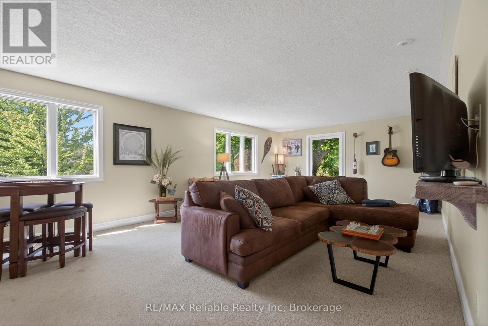 248 BRITANNIA ROAD W - 17