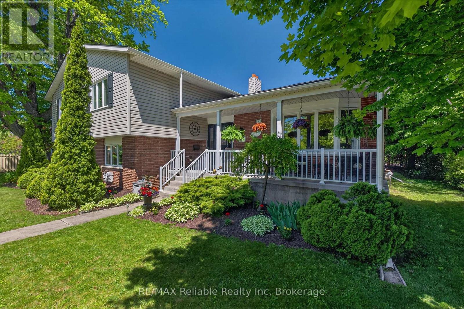 248 BRITANNIA ROAD W - 3