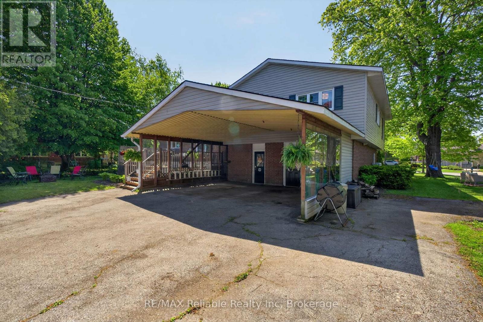 248 BRITANNIA ROAD W - 41