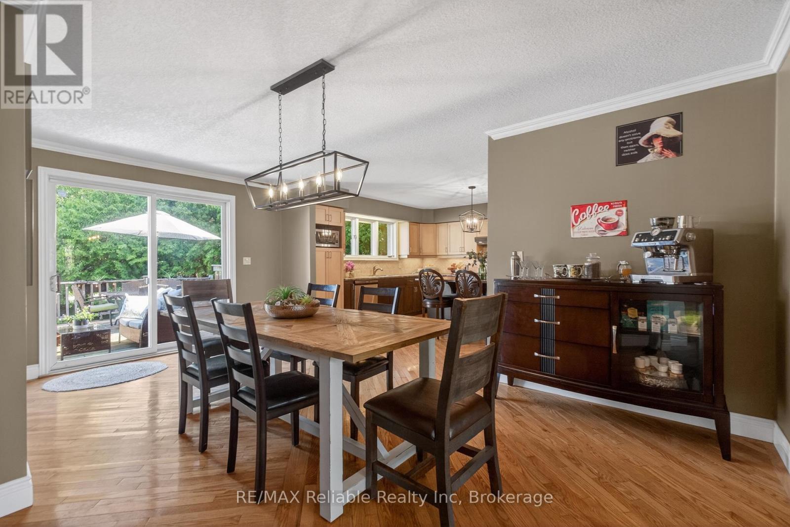 248 BRITANNIA ROAD W - Image 7