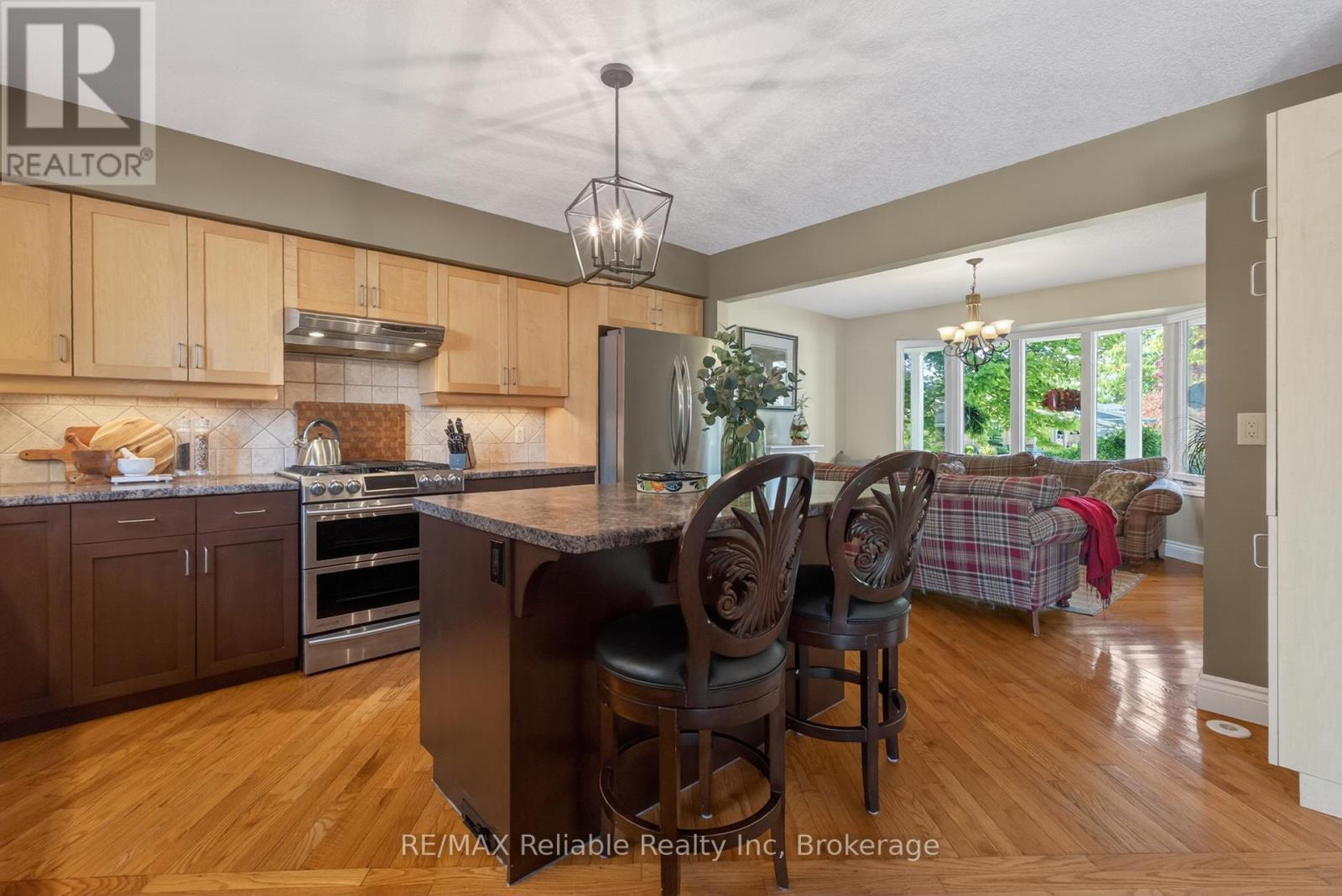 248 BRITANNIA ROAD W - 8