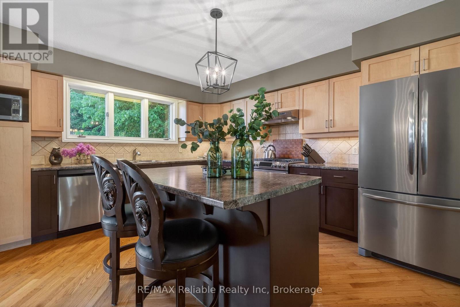 248 BRITANNIA ROAD W - 9