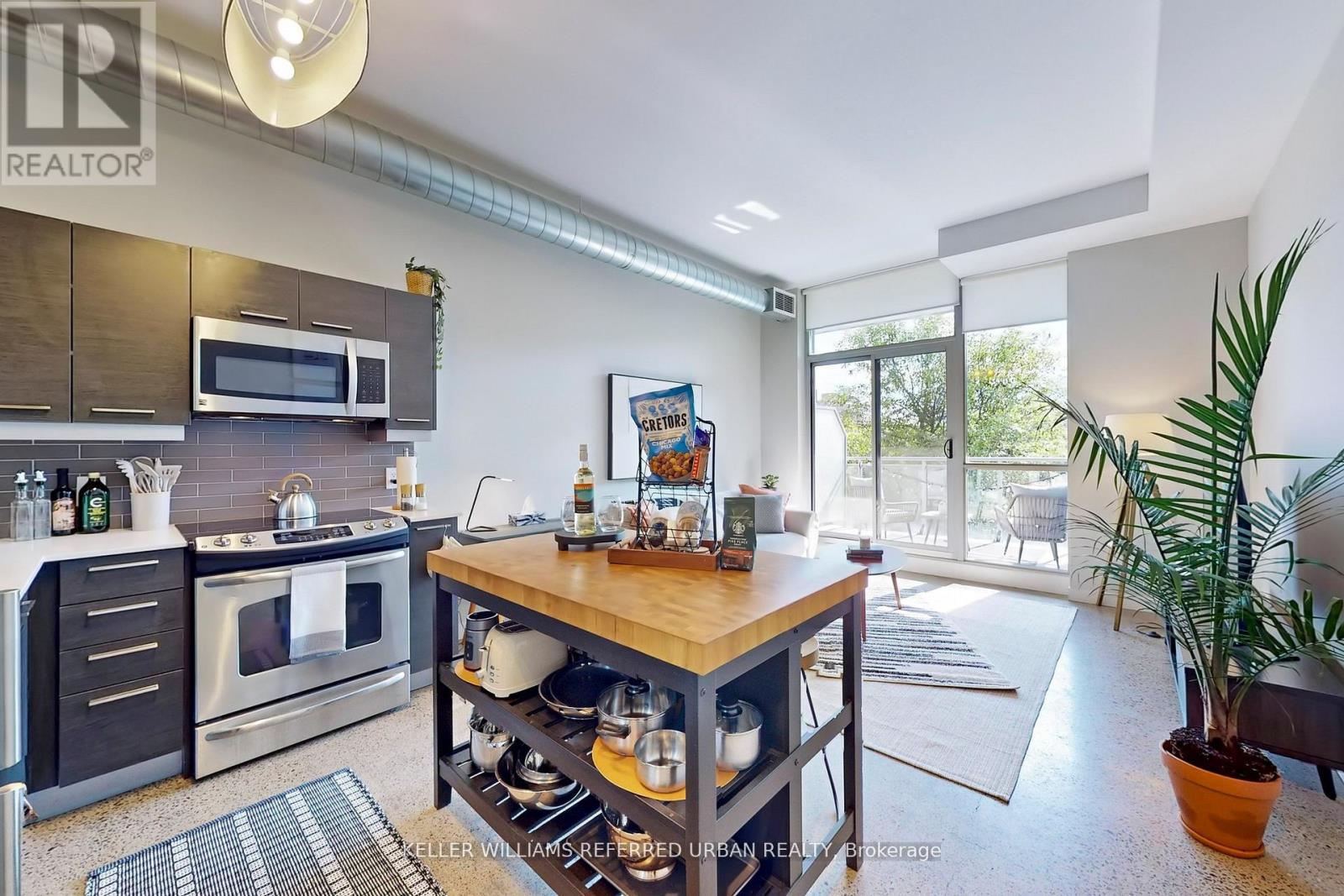 #308 510 KING STREET E - 17