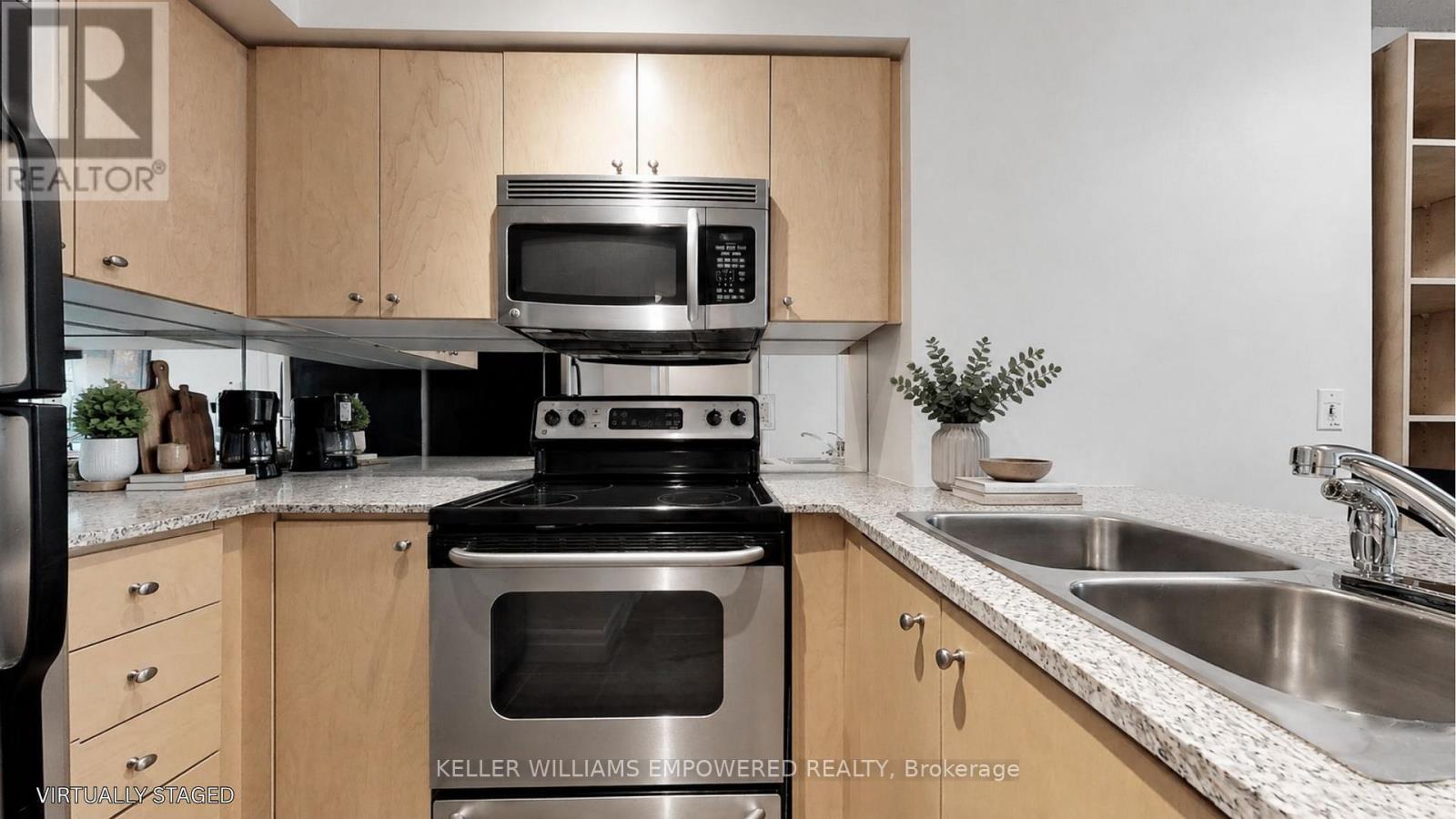 #311 8 SCOLLARD STREET - 15
