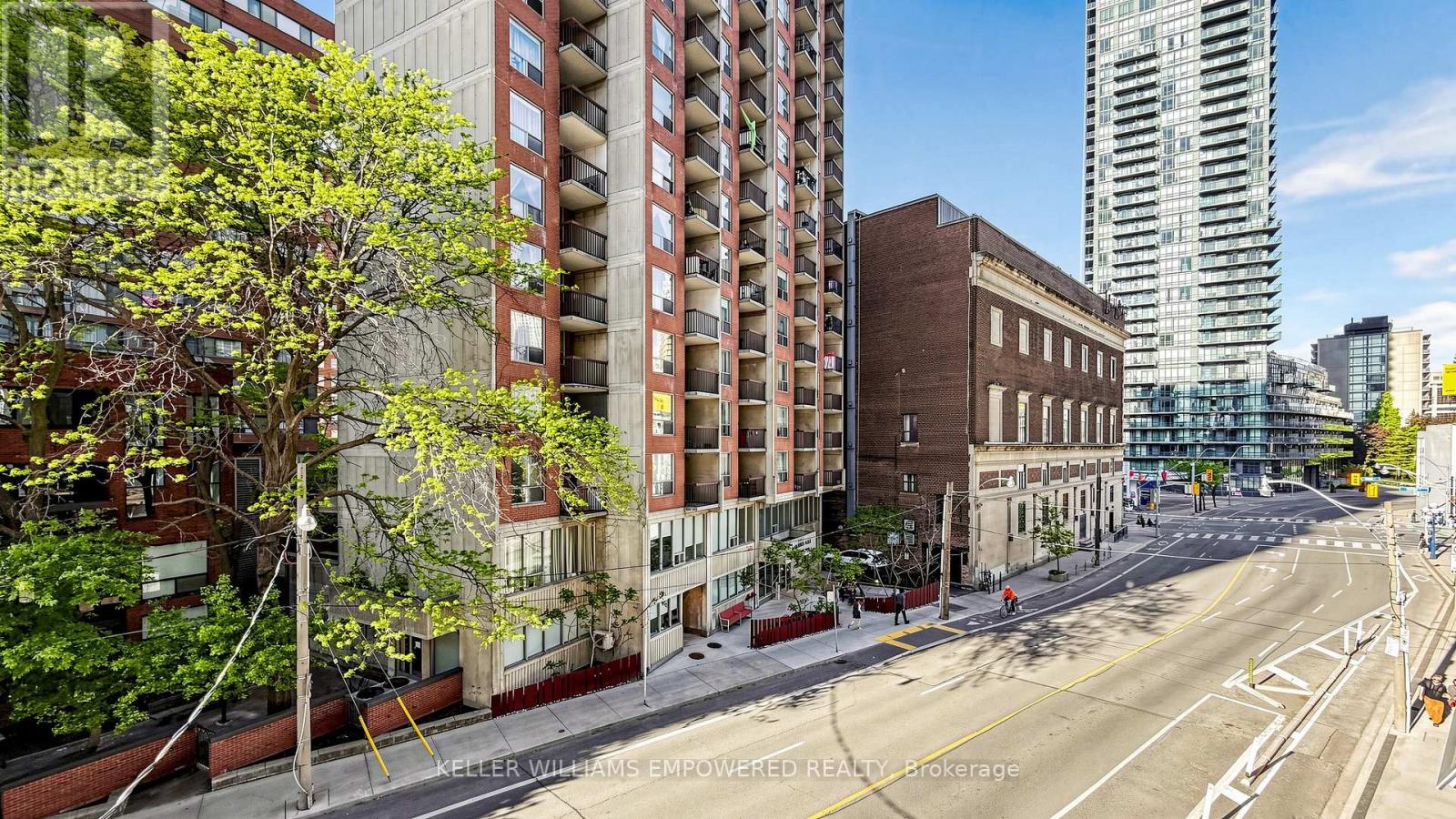 #311 8 SCOLLARD STREET - 24