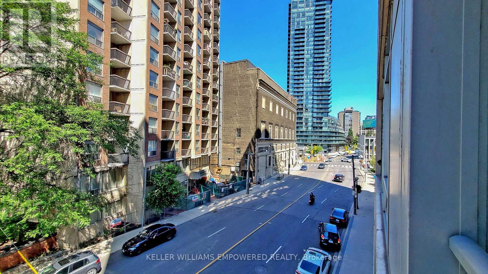 #311 8 SCOLLARD STREET - 25