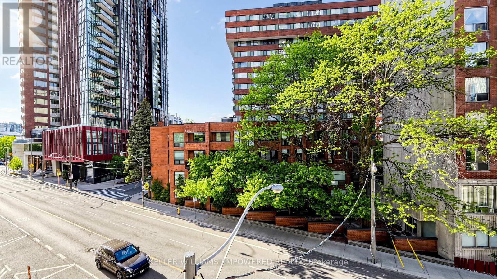 #311 8 SCOLLARD STREET - 26