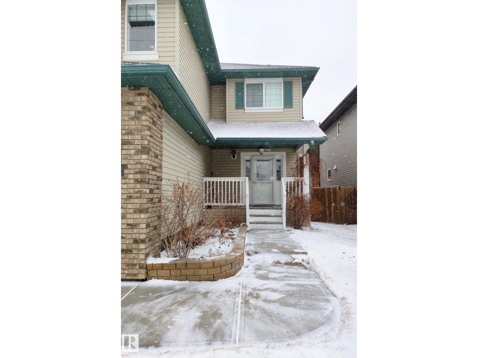 59 Rue Monette exterior