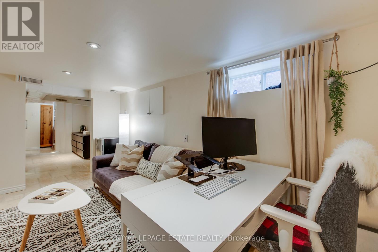 138 WOODMOUNT AVENUE - 30