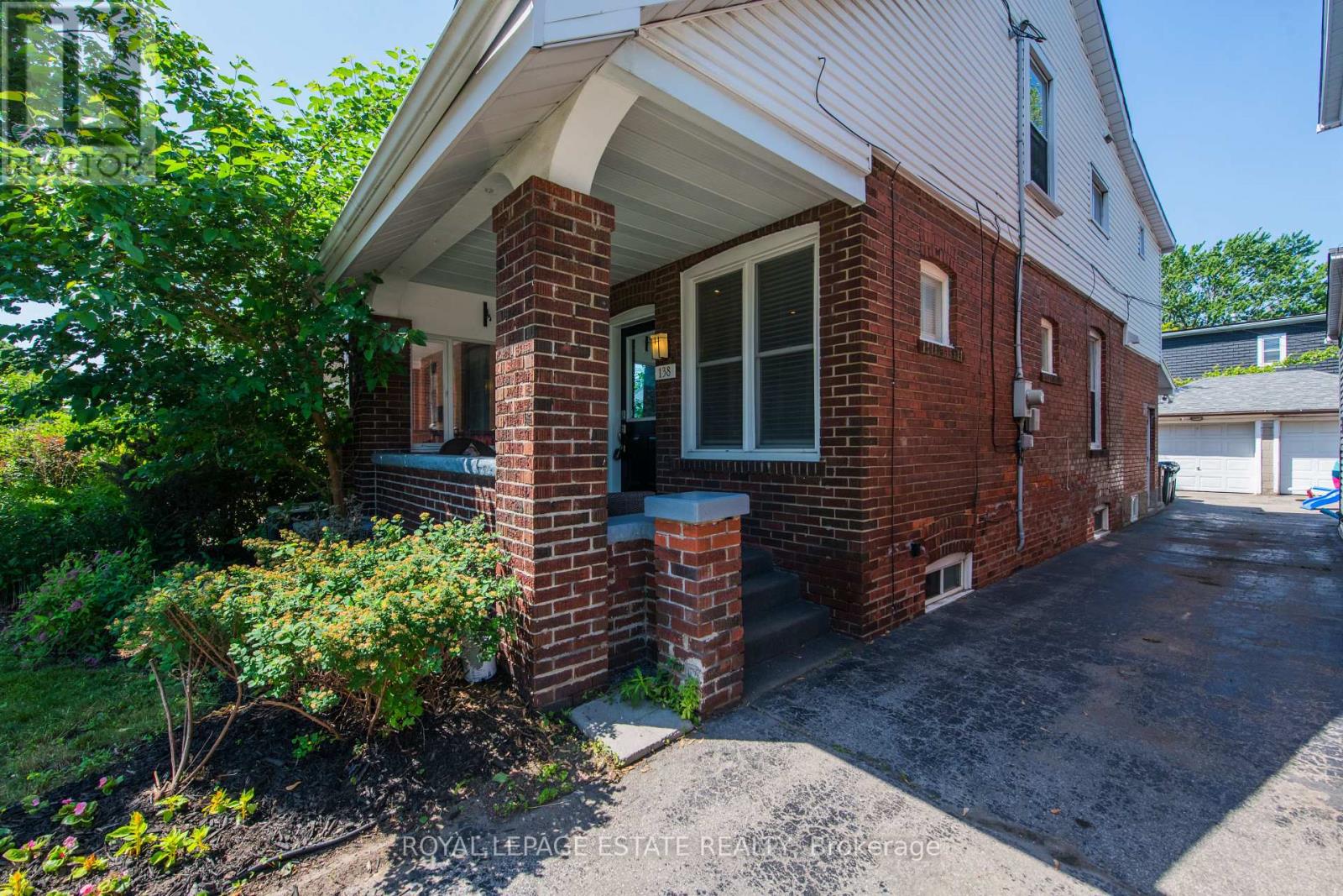 138 WOODMOUNT AVENUE - 40