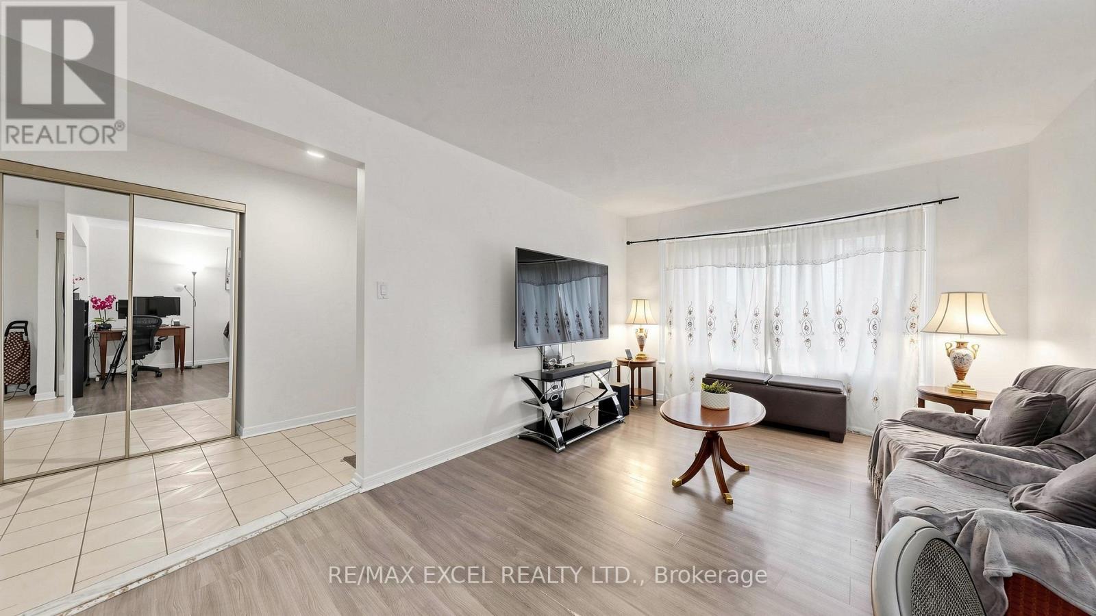 28 HALFWAY AVENUE - 10