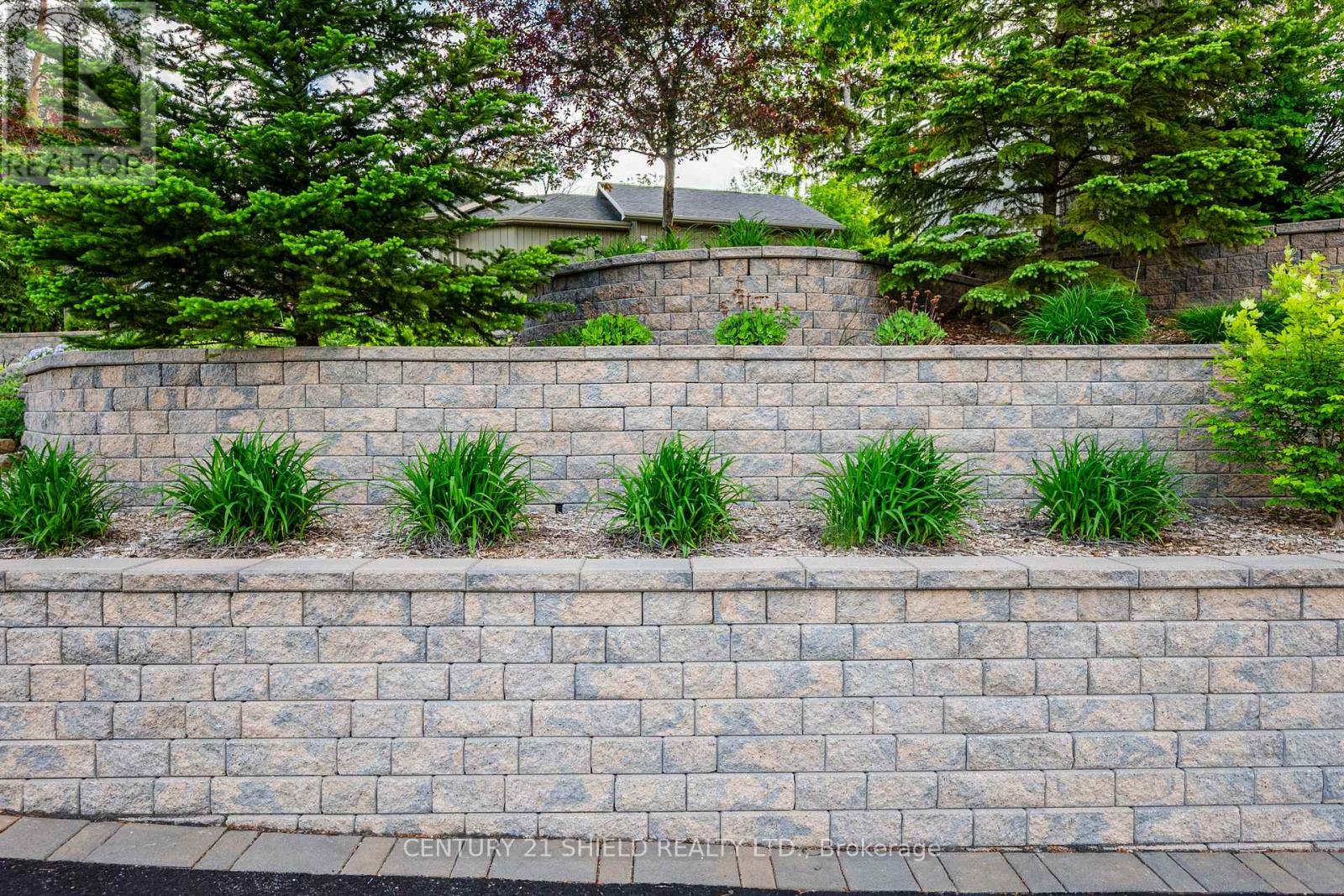 1 FOREST HILL ROAD - 17