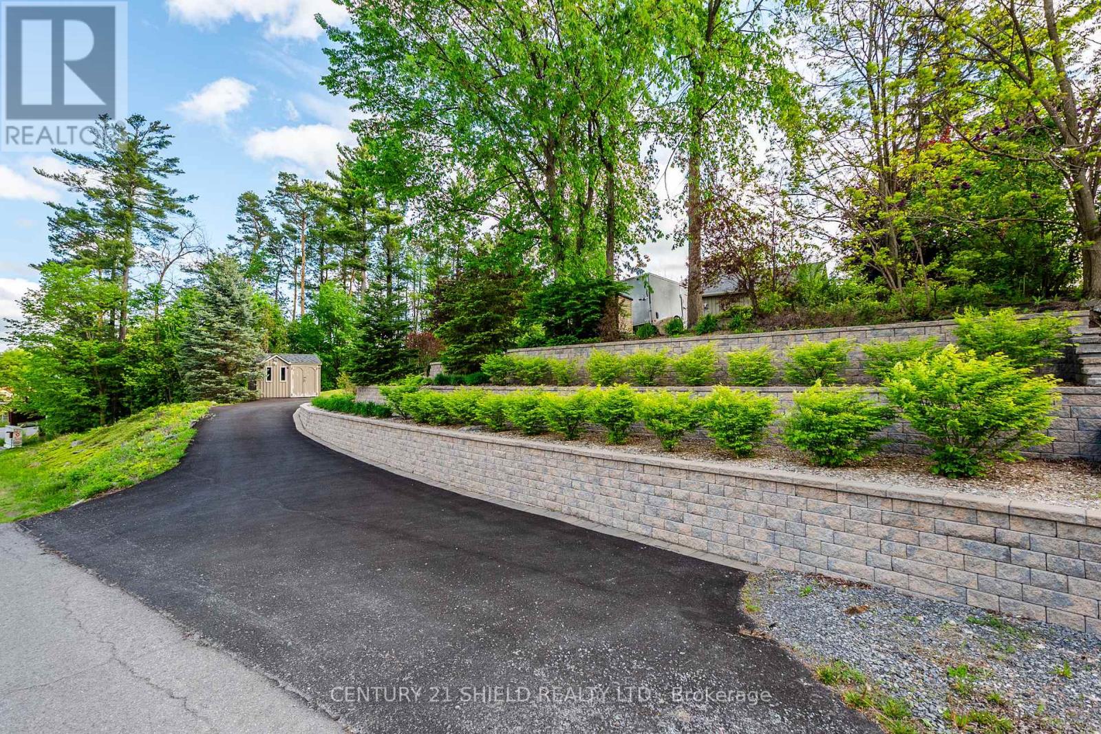 1 FOREST HILL ROAD - 18