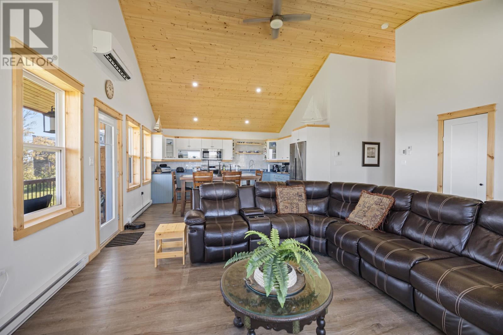 170 Courts Island Road - 10