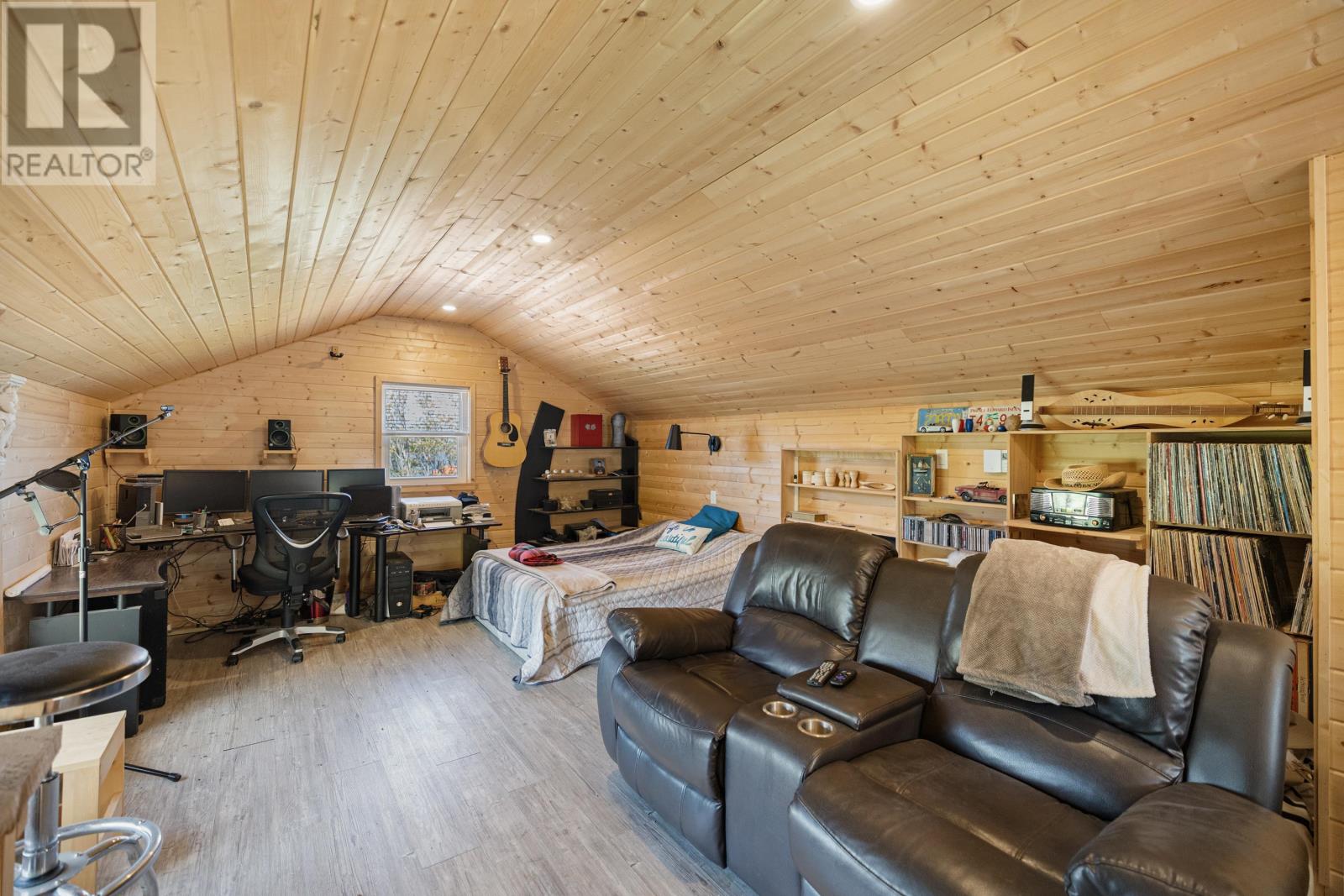 170 Courts Island Road - 36