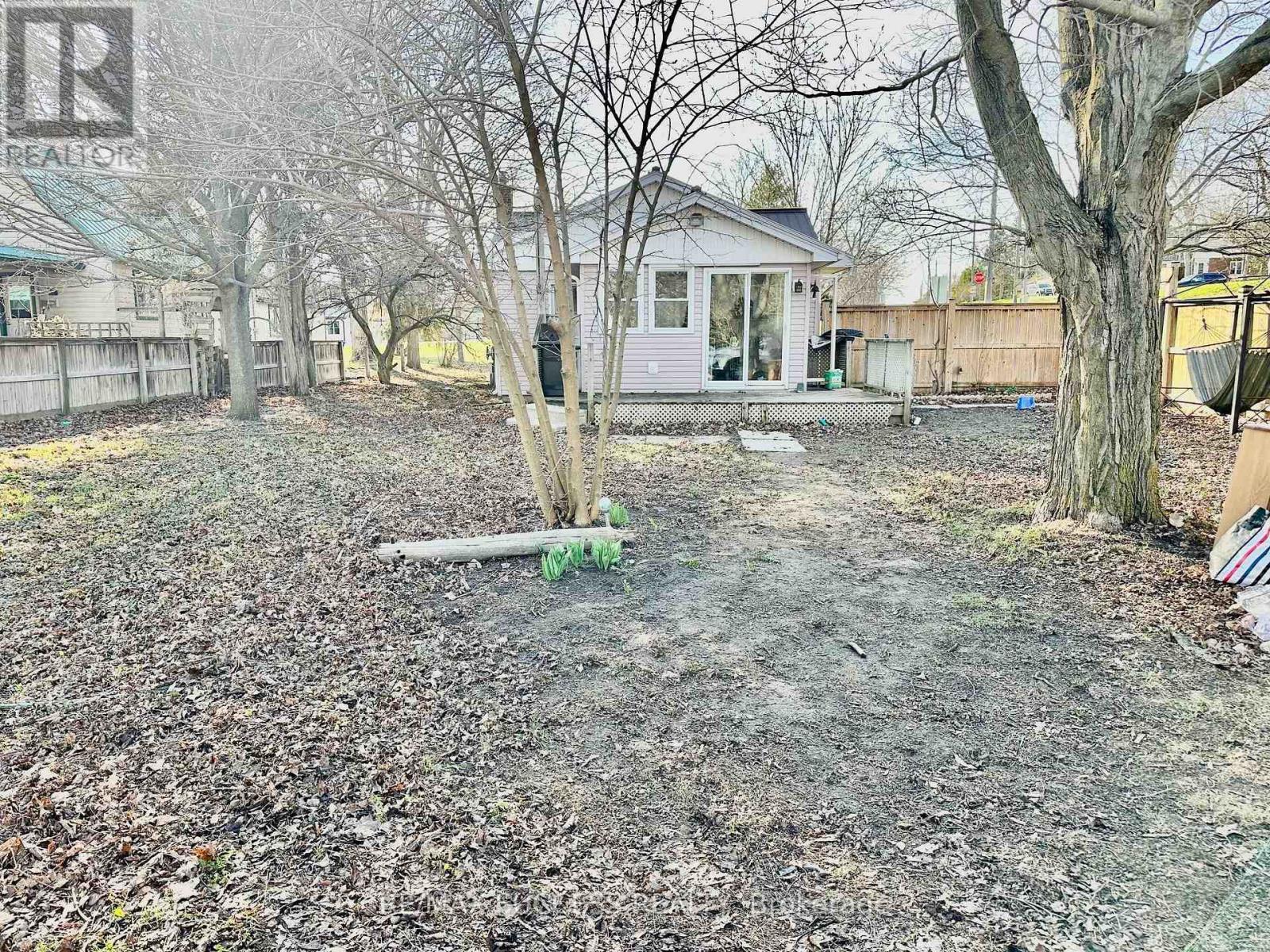 738 MOUNT PLEASANT ROAD - 20