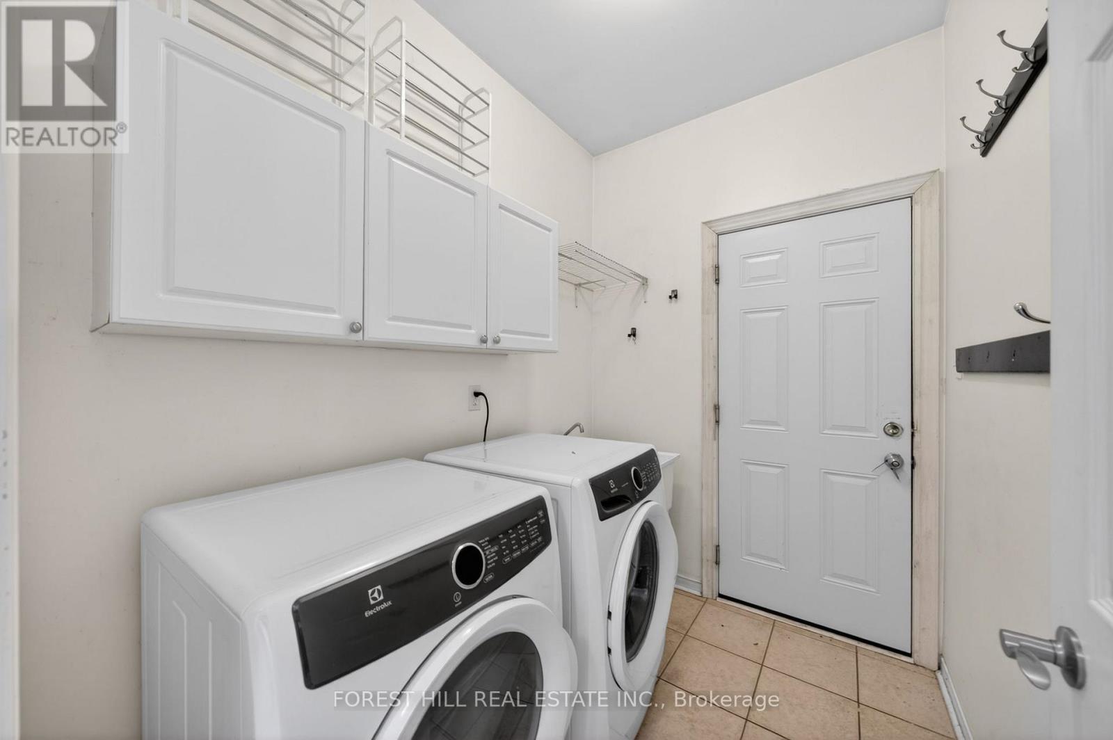 1937 WILSON STREET - 11
